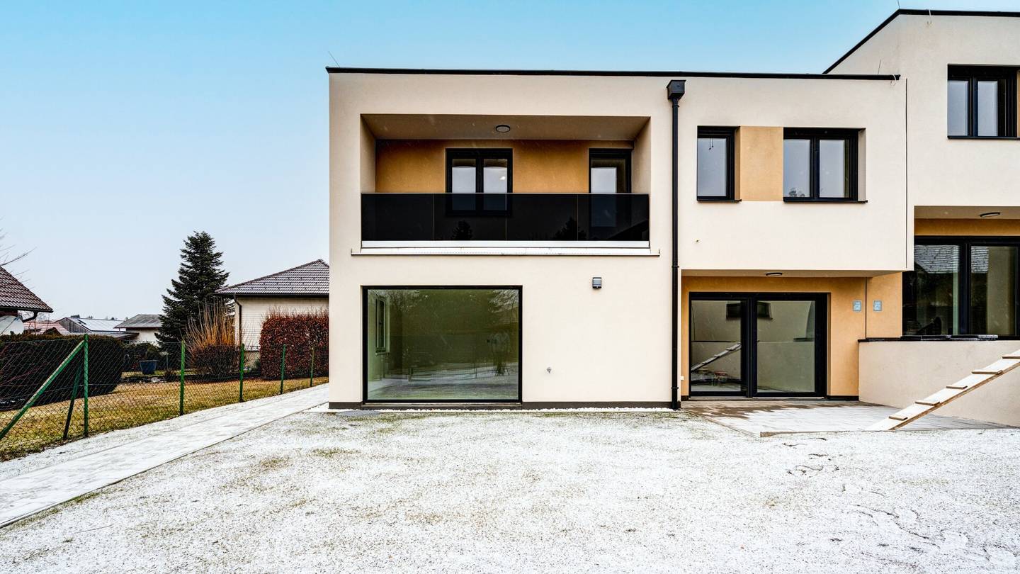 Doppelhaushälfte in Katzelsdorf – 5 Zimmer, Loggia, Terrasse