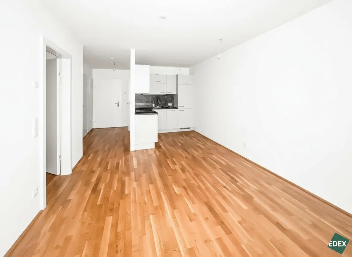 2-room apartment I balcony I near U1 Kagraner Platz