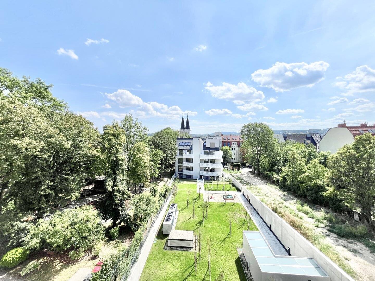 PRICE REDUCTION! GREEN OASIS WITH 35 MODERN FIRST OCCUPANCIES + UNDERGROUND GARAGE IN 1140 VIENNA