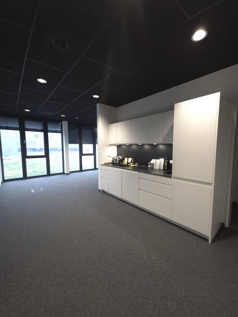 Your new business location at Millenium Park Lustenau: 245 m² office space for rent