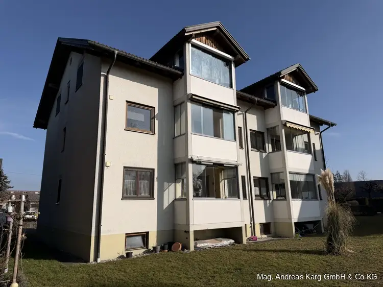 Wohnung nahe dem Bodensee mit verglaster Loggia