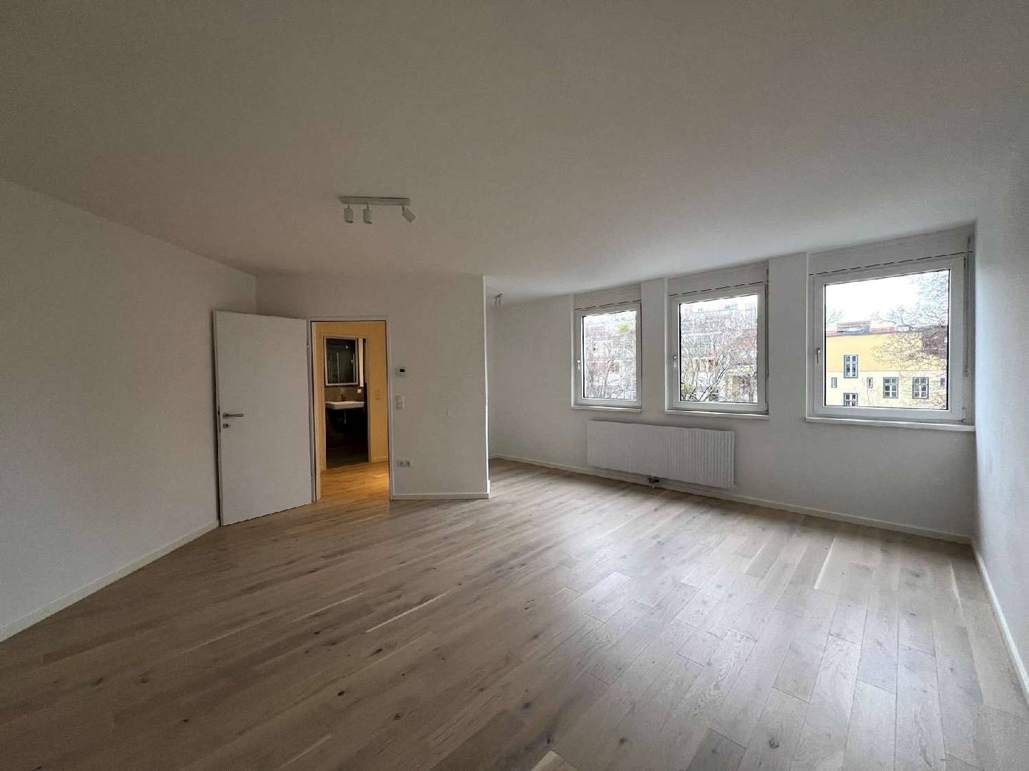 Garconniere mit Gruenblick Erstbezug nach Sanierung