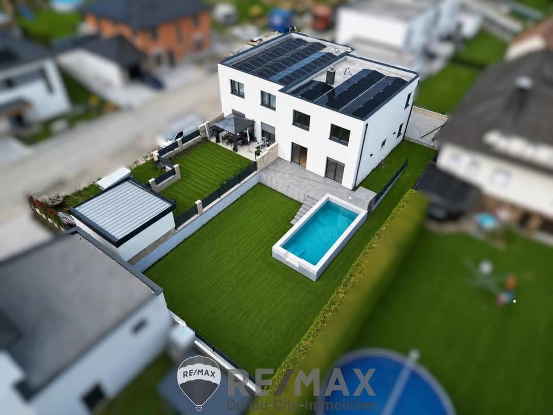 Reihenhaus in Reichersdorf mit Pool, Terrasse & Traumgarten großzügig