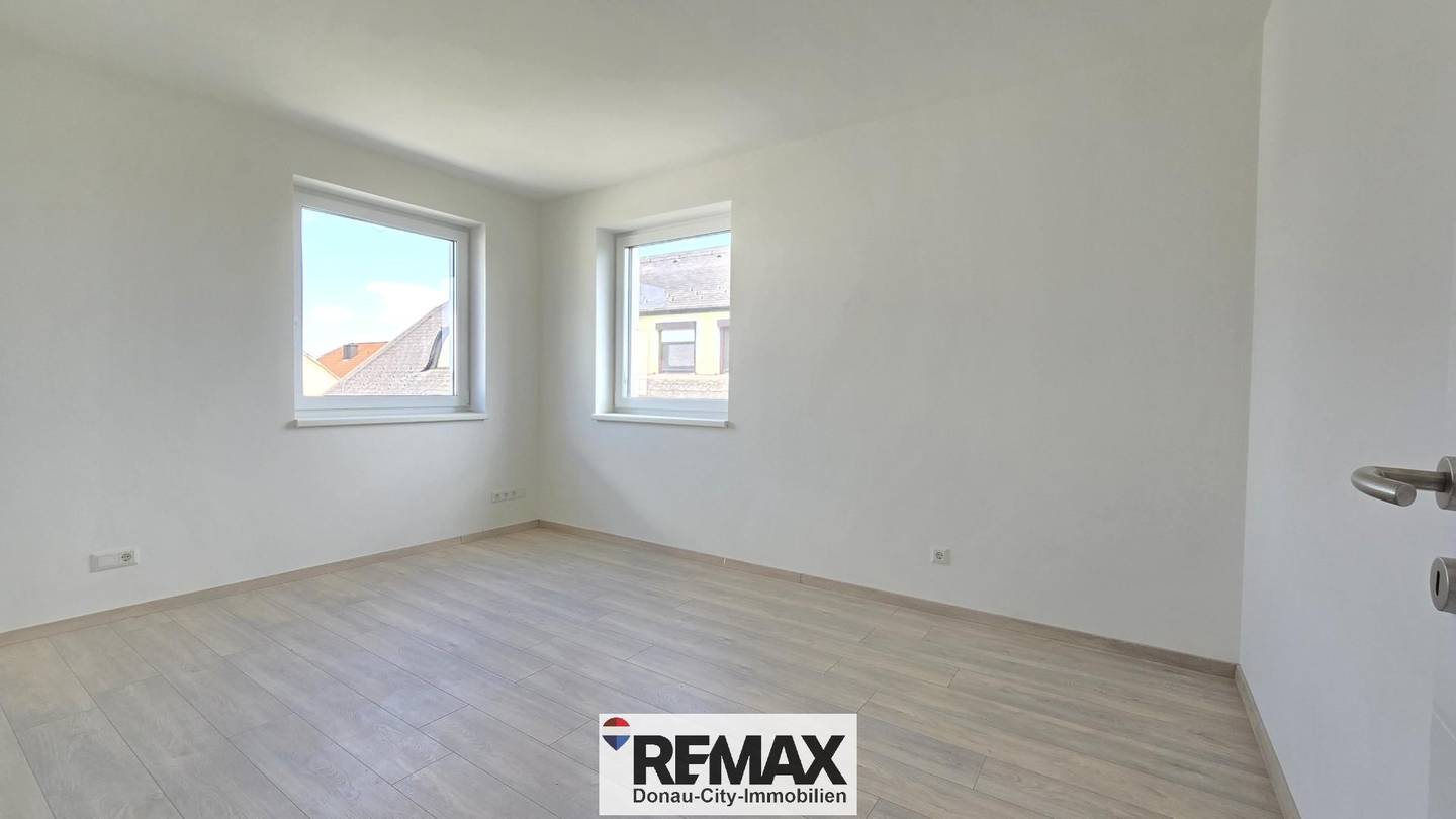 Reihenhaus in Reichersdorf mit Pool, Terrasse & Traumgarten großzügig
