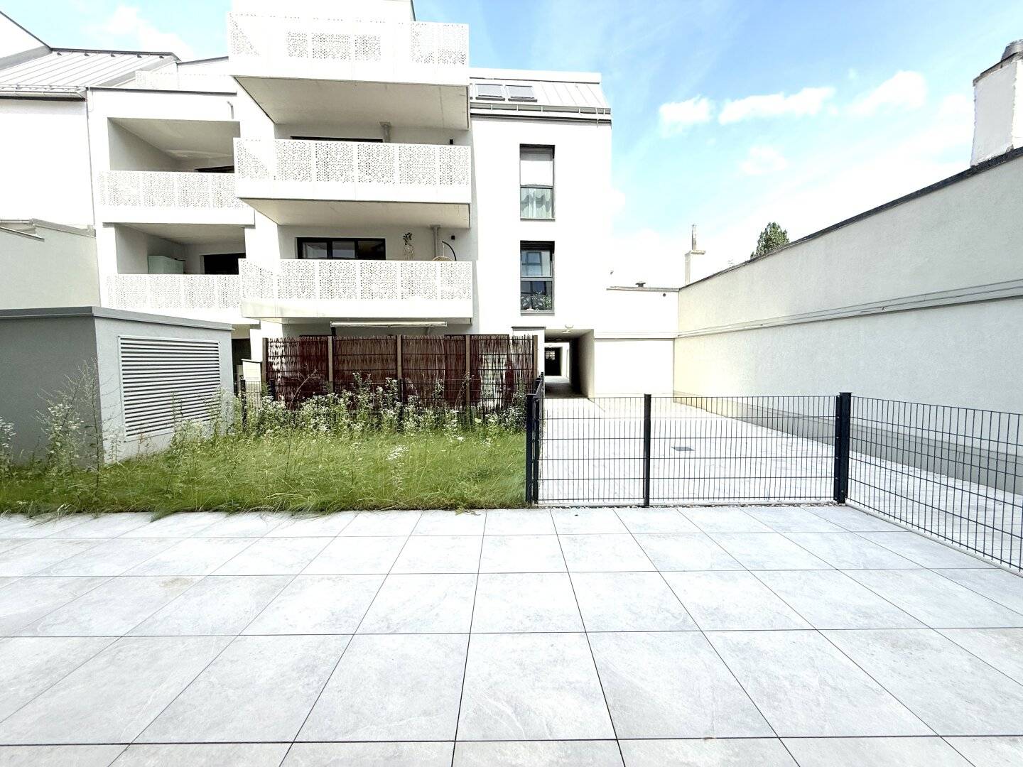 Büro/Praxis in Wien 1220 Donaufelder Straße mit Terrasse & Garten