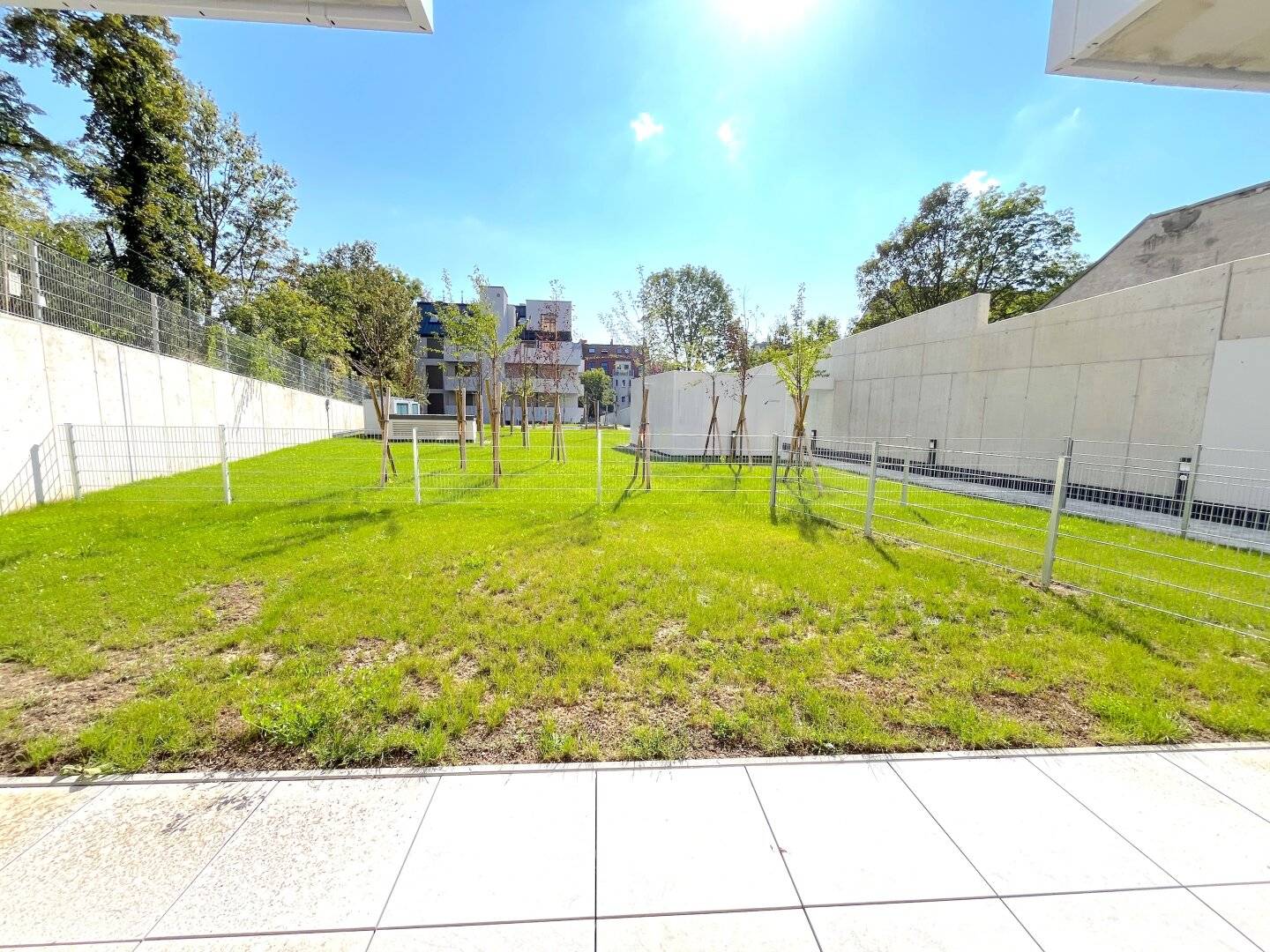 Garden view apartment first occupancy in a new build