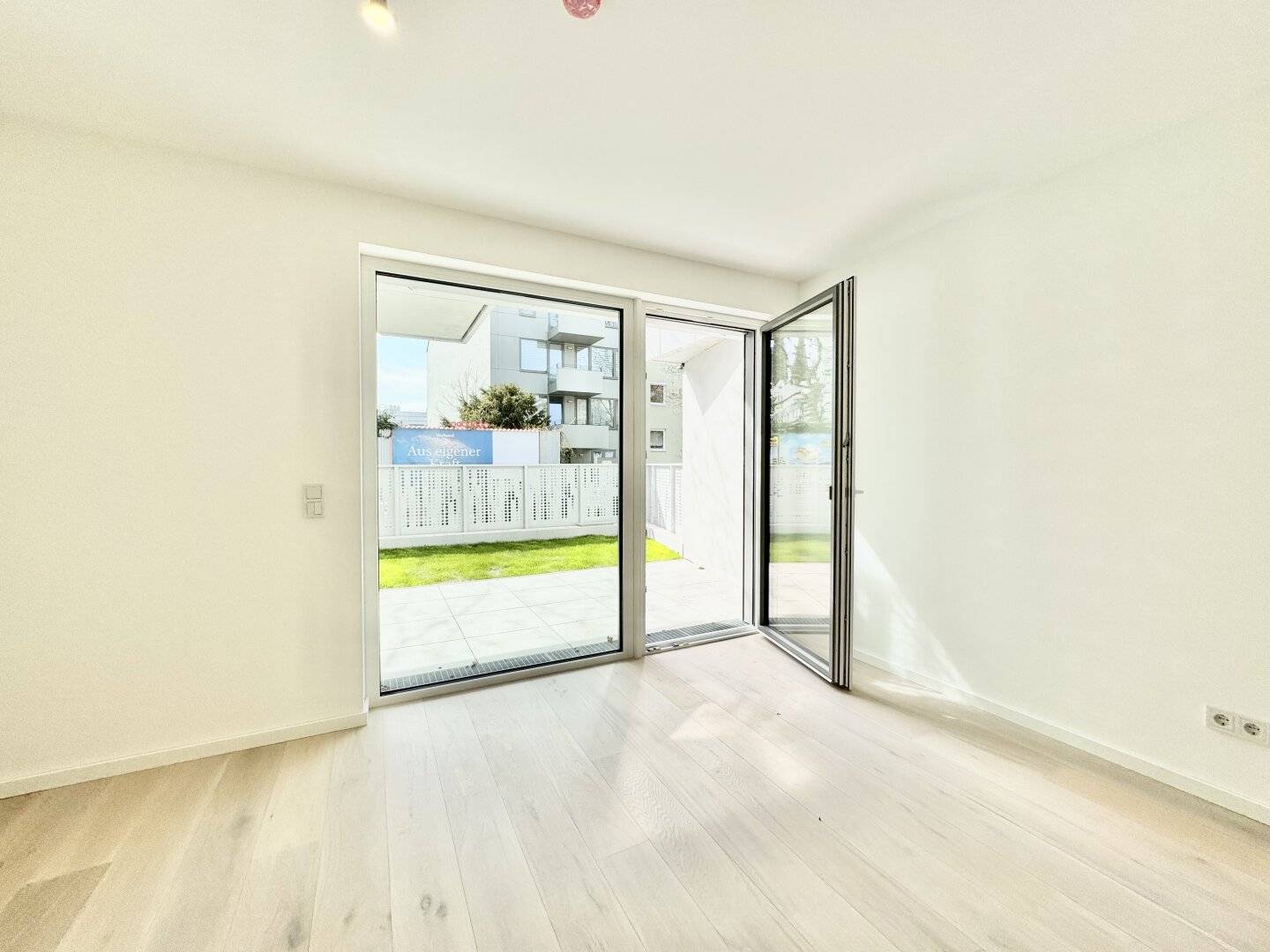 Apartment with south terrace and garden in a new build
