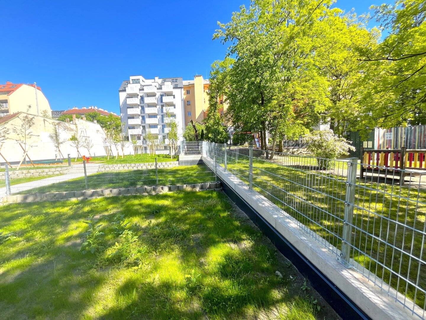 Erstbezug Wohnung mit Garten Terrassen