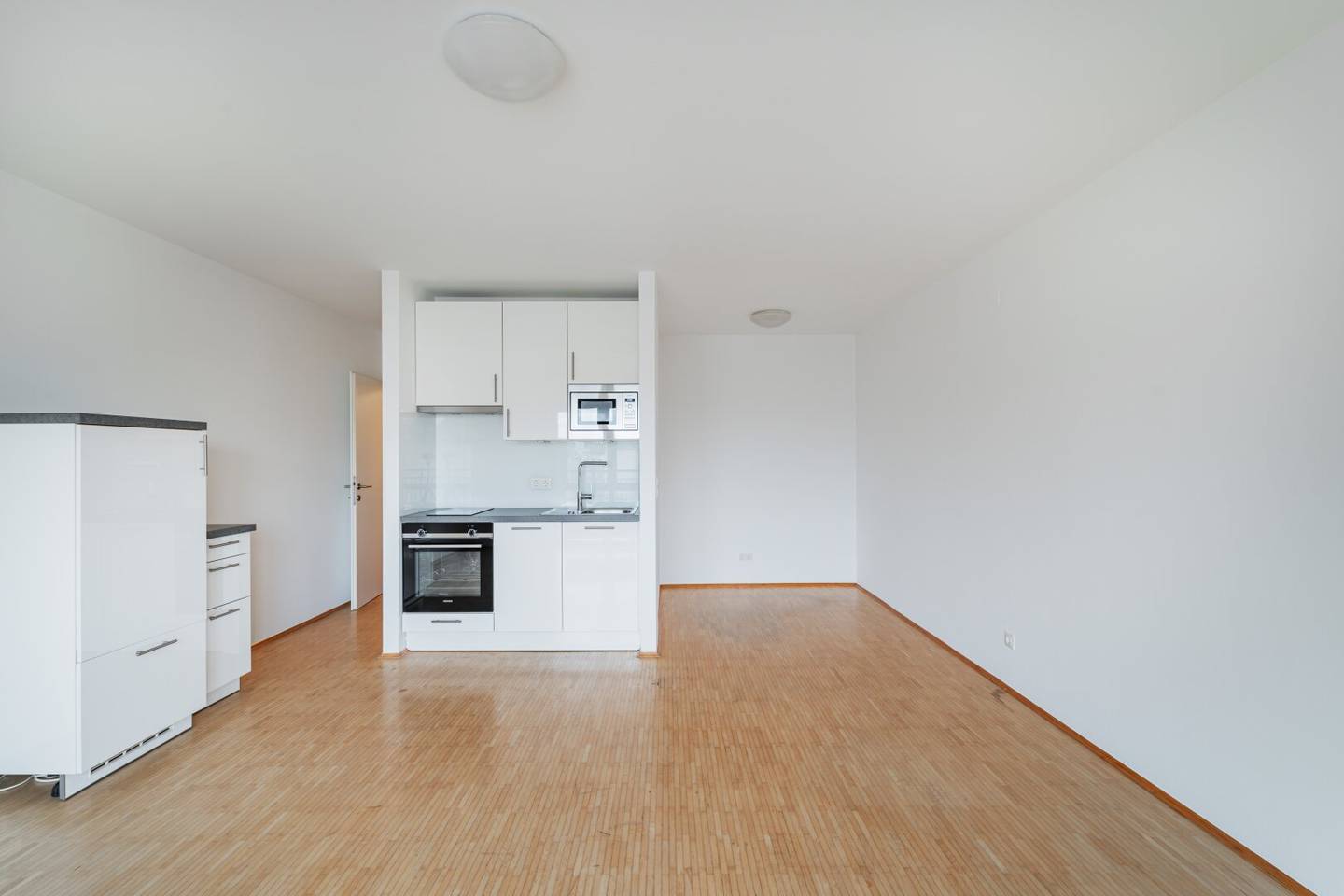 Apartment near Danube and Augarten with kitchen