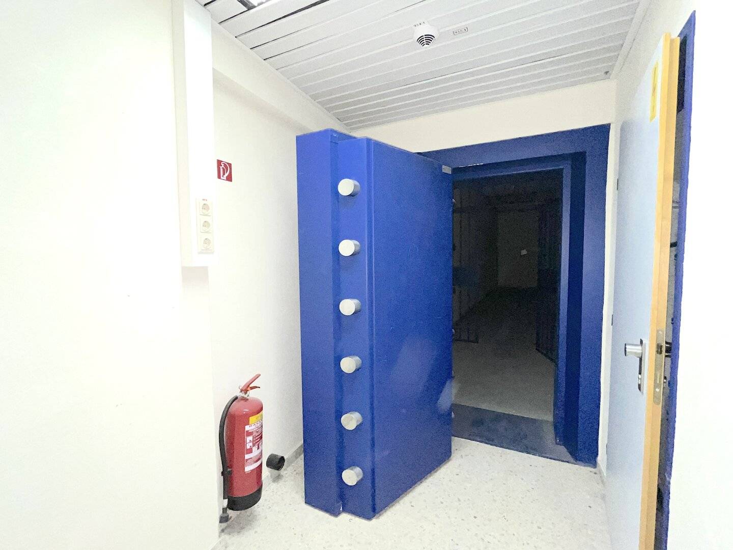 32,08 m² Tresorräume im Kellergeschoss einer Bank in St. Pölten