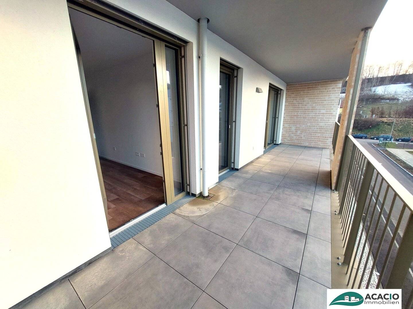 Apartment in green new build with large loggia