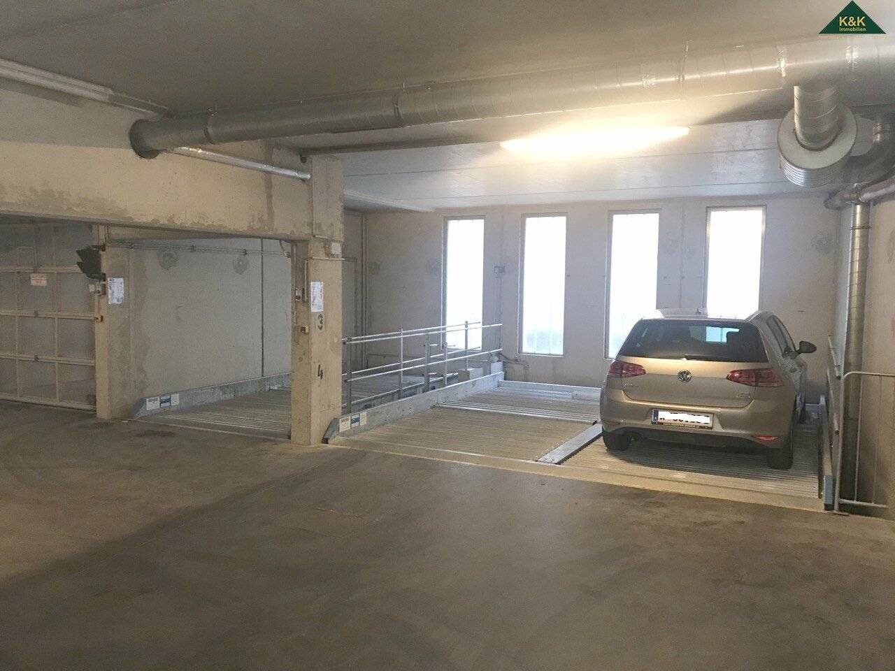 STAPLER - Underground Parking Space in 1080 Vienna