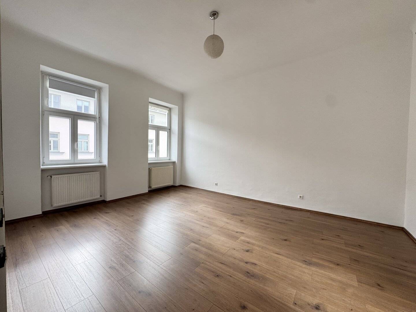 Old building apartment near U4 Friedensbrücke &amp; Augarten Immediate move in