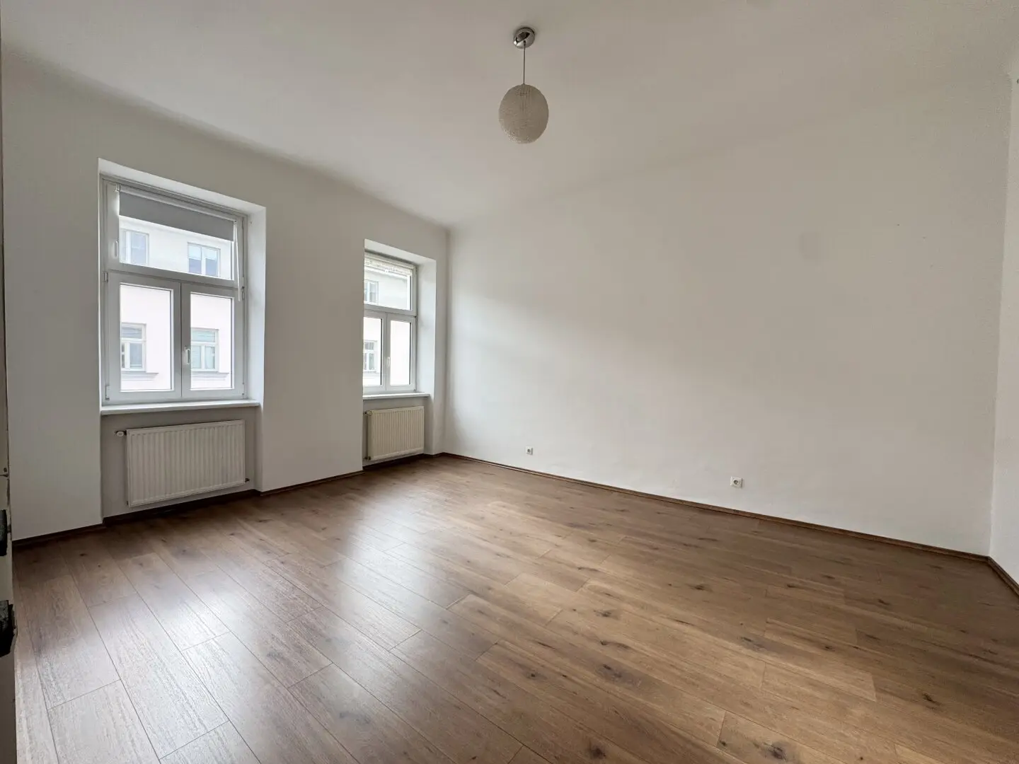 Old building apartment near U4 Friedensbrücke & Augarten Immediate move in