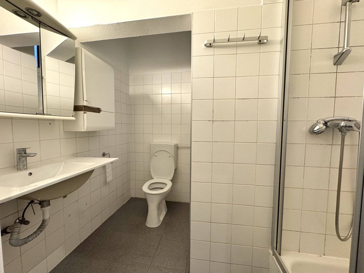 Old building apartment near U4 Friedensbrücke &amp; Augarten Immediate move in