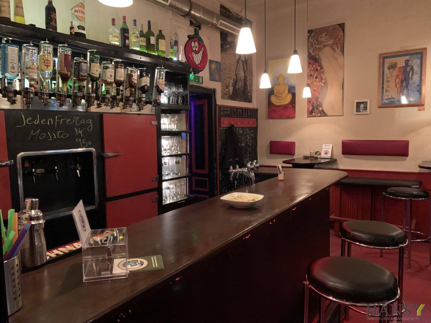 GASTROTIPP - Iconic Bar in Baden, 180 m², Garden, Bar, Terrace, central location