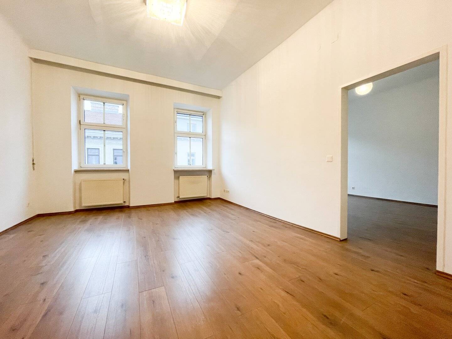 Wohnung near Augarten bright with separate kitchen