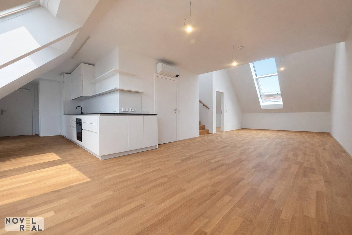 Attic apartment first occupancy with large terrace in Alsergrund