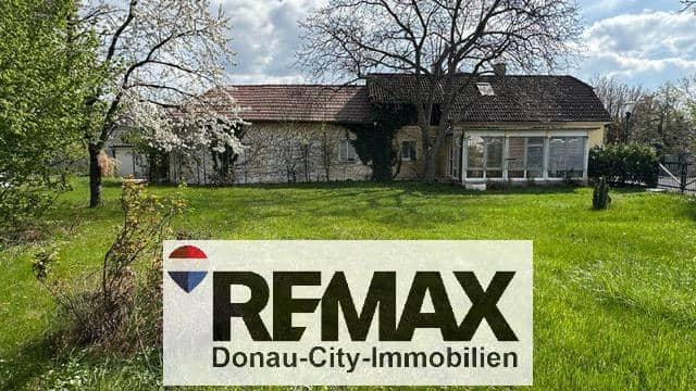 Einfamilienhaus/Villa in Wiener Neudorf mit Nebengebäuden & Potenzial
