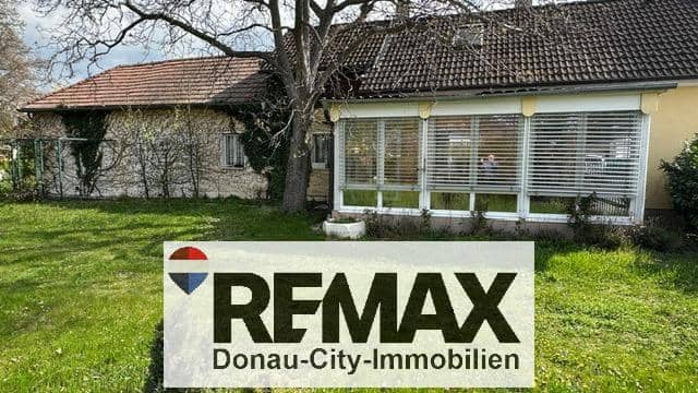 Einfamilienhaus/Villa in Wiener Neudorf mit Nebengebäuden & Potenzial