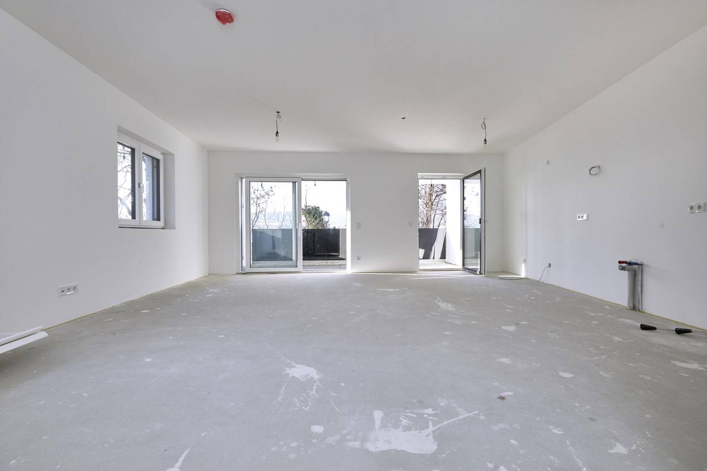 Penthouse in central location with terrace and lift