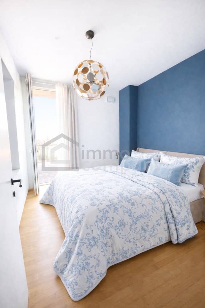 Apartment with 15 m² balcony and rooftop pool