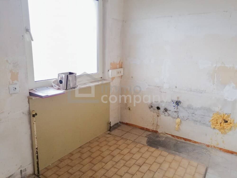 Wohnung mit Loggia und Aufzug im 4 Stock