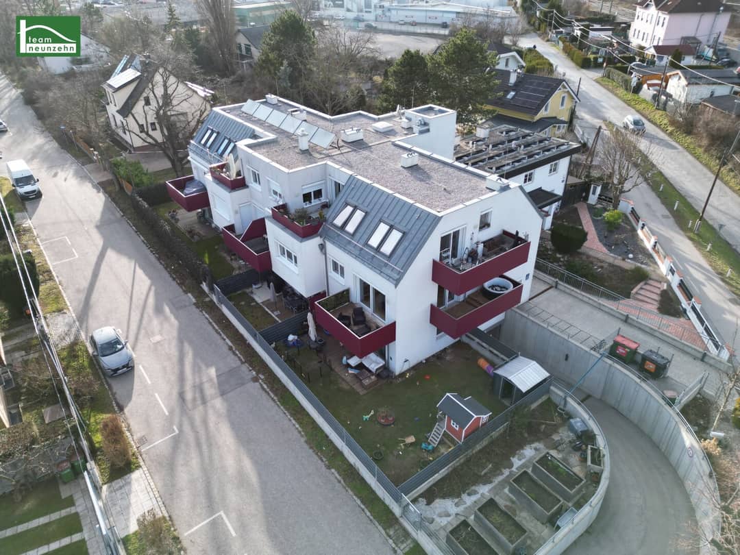 Neuwertige Wohnung mit Eigengarten und Terrasse