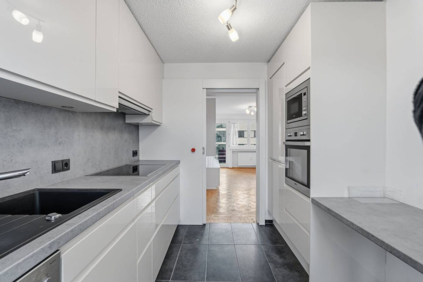 Wohnung mit zwei Balkonen helle Räume