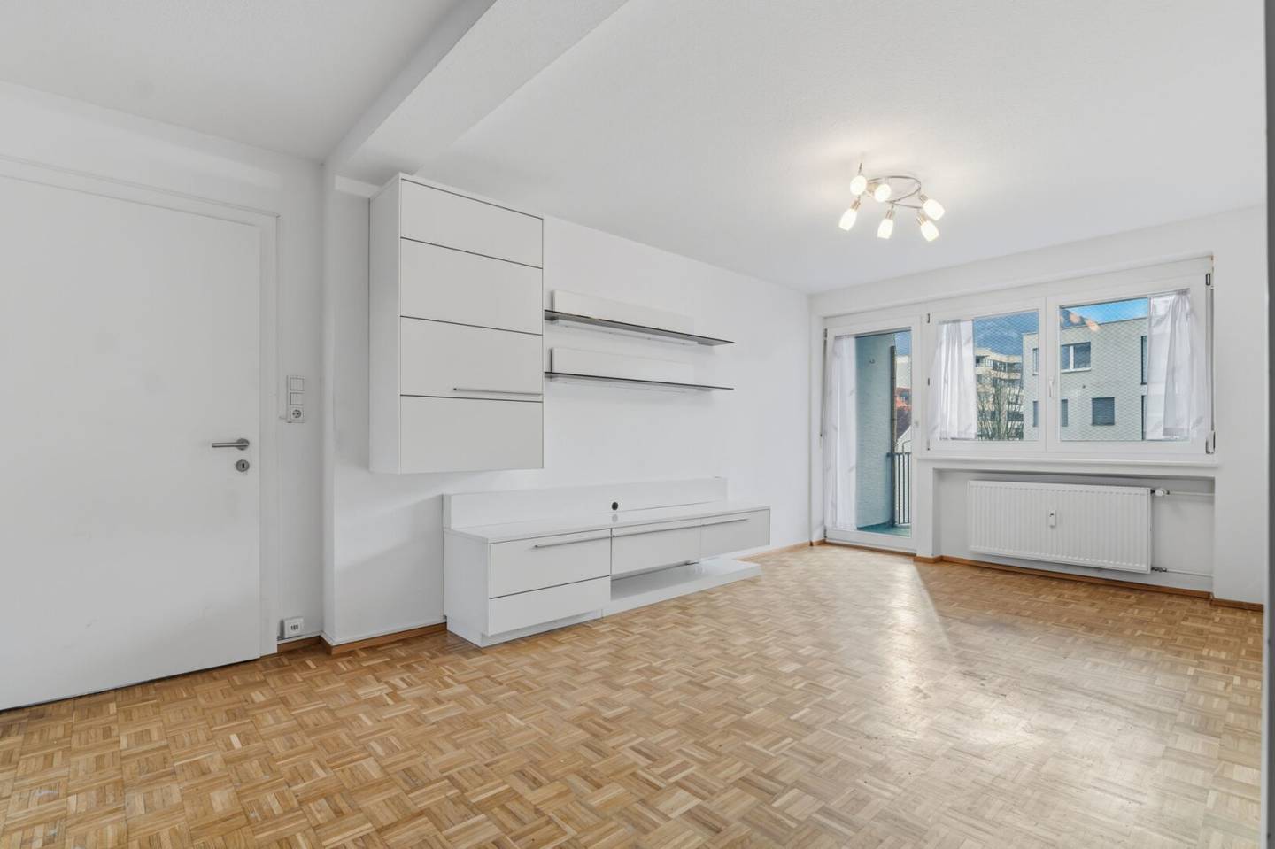 Wohnung mit zwei Balkonen helle Räume