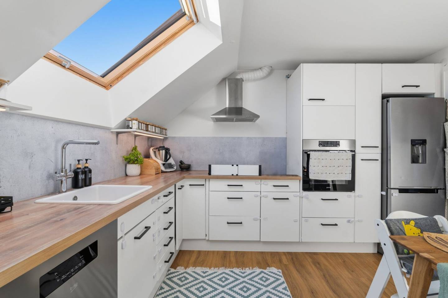 Wohnung mit Wintergarten und Tiefgaragenplatz