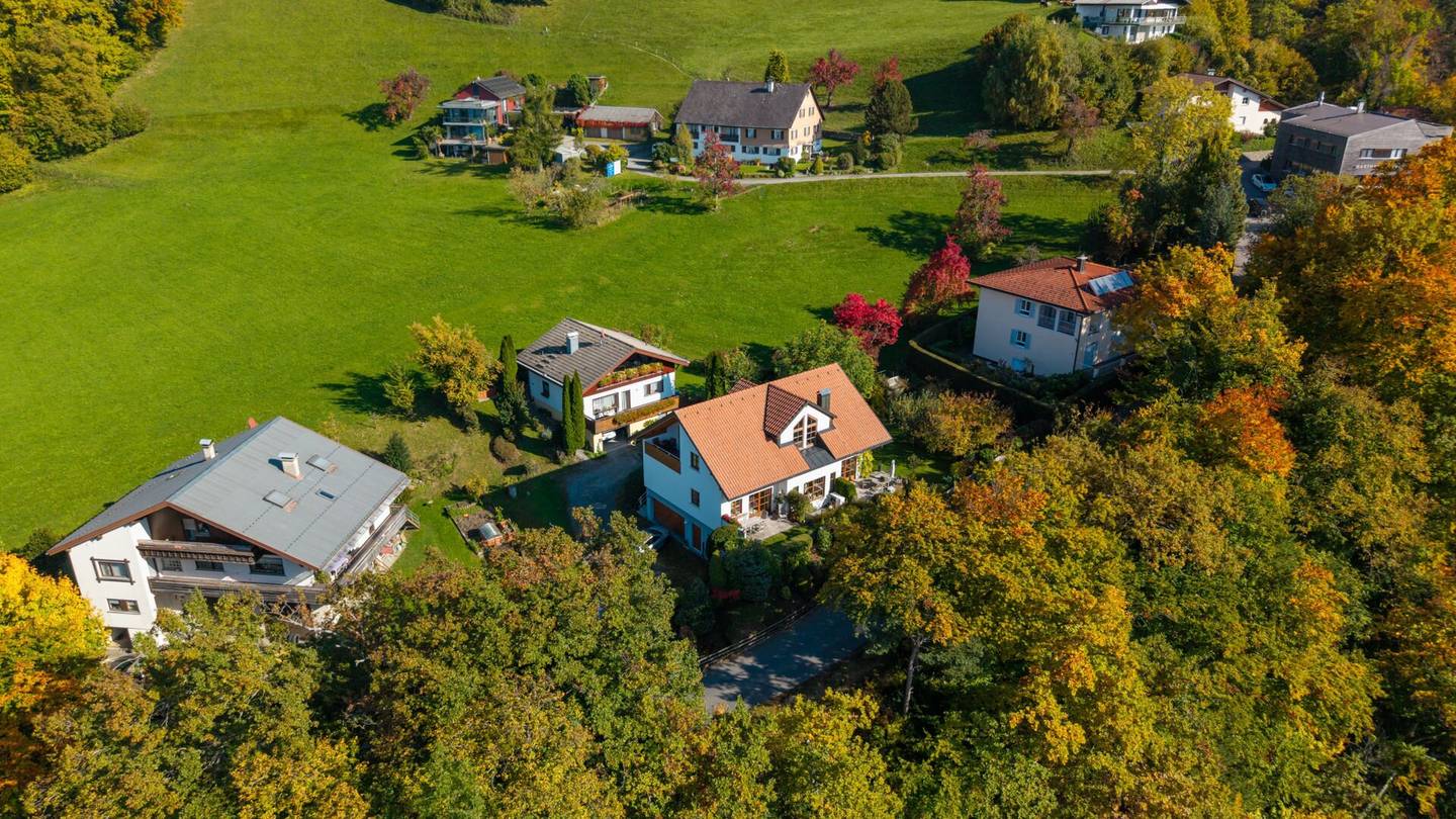 Bodenseeblick: EFH mit Einliegerwohnung