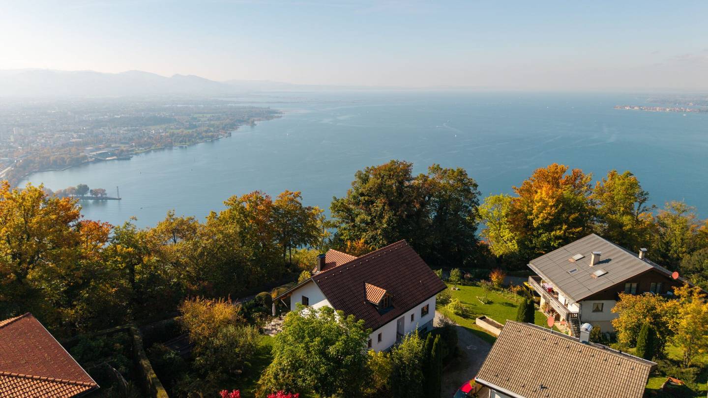 Bodenseeblick: EFH mit Einliegerwohnung