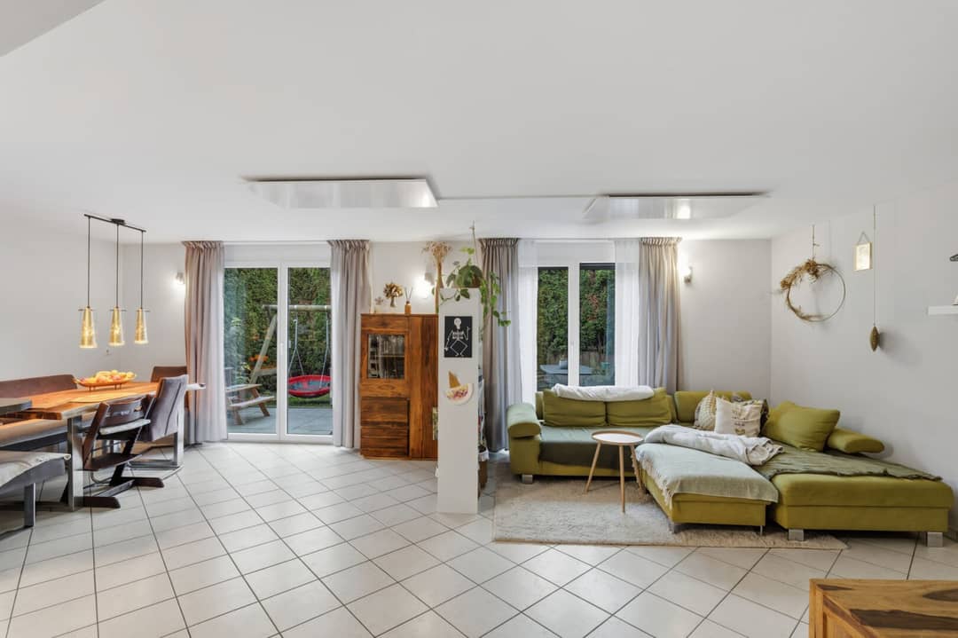 Maisonette apartment with large garden