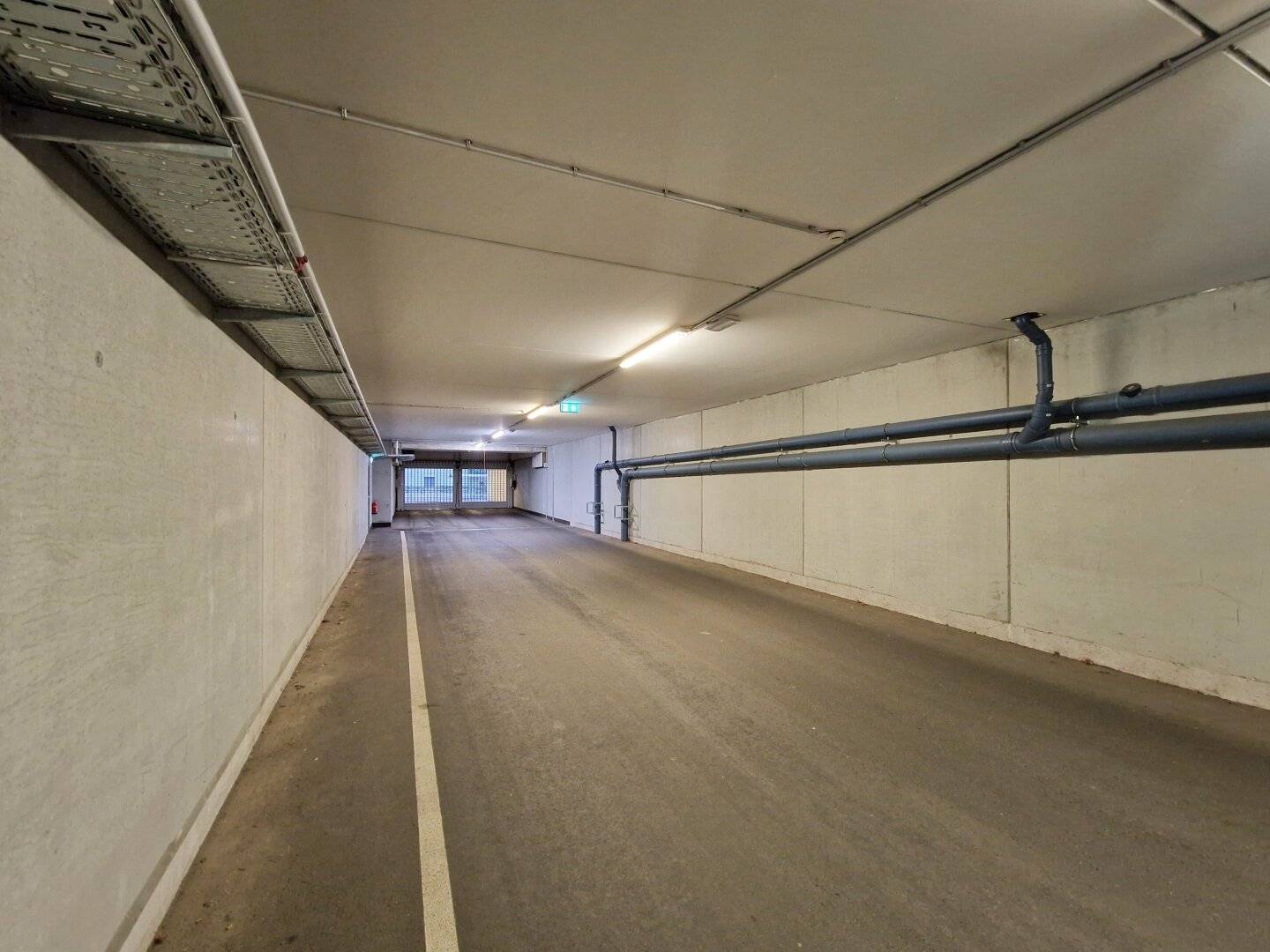 Parkplatzsuche ade! Praktische Tiefgaragenstellplätze nahe Einkaufszentrum Schwechat