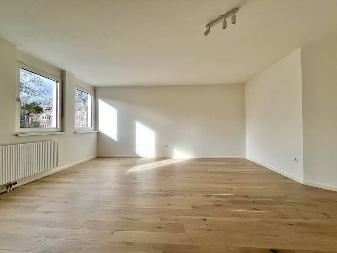 Garçonnière renoviert im vierten Liftstock