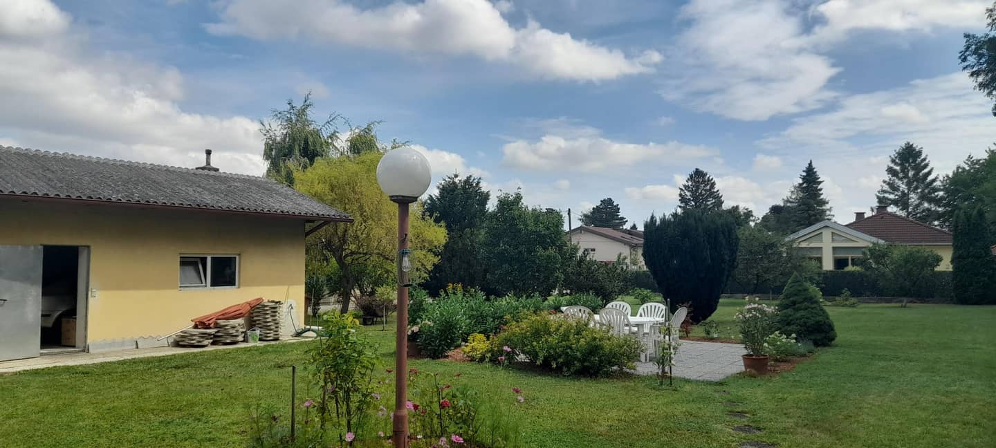 Einfamilienhaus/Bungalow in Blumau (NÖ), 150 m² & großer Garten