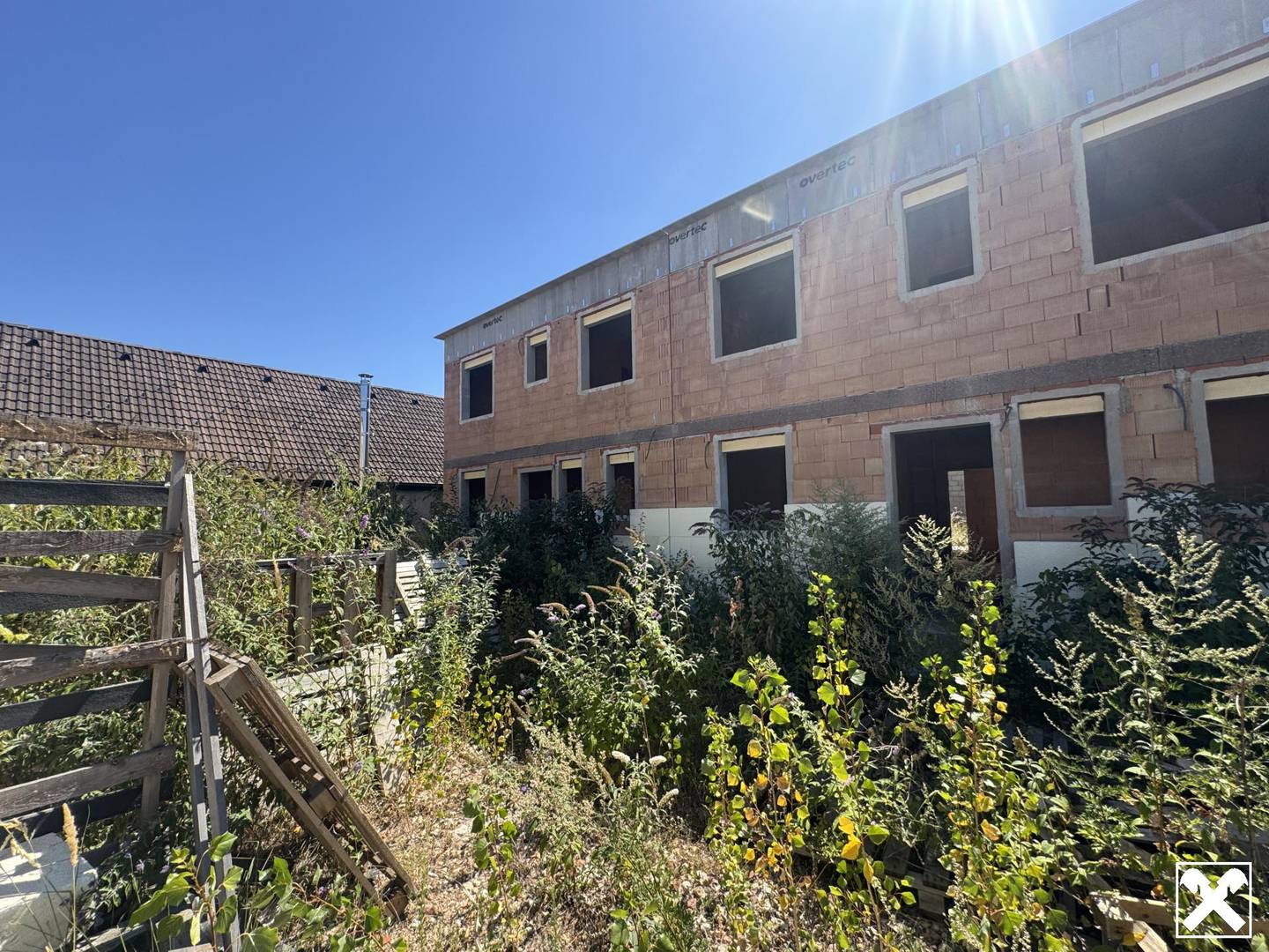 Wohnhausanlage Rohrbacher Straße: Sechs individuelle Häuser in Ternitz