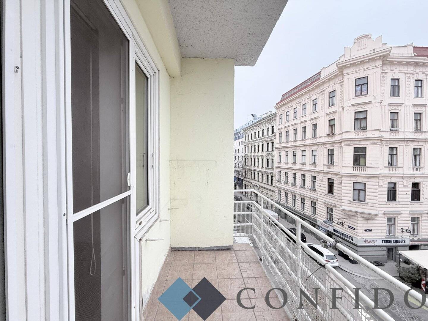 Wohnung dritter Stock Urban Loritz Platz Loggia