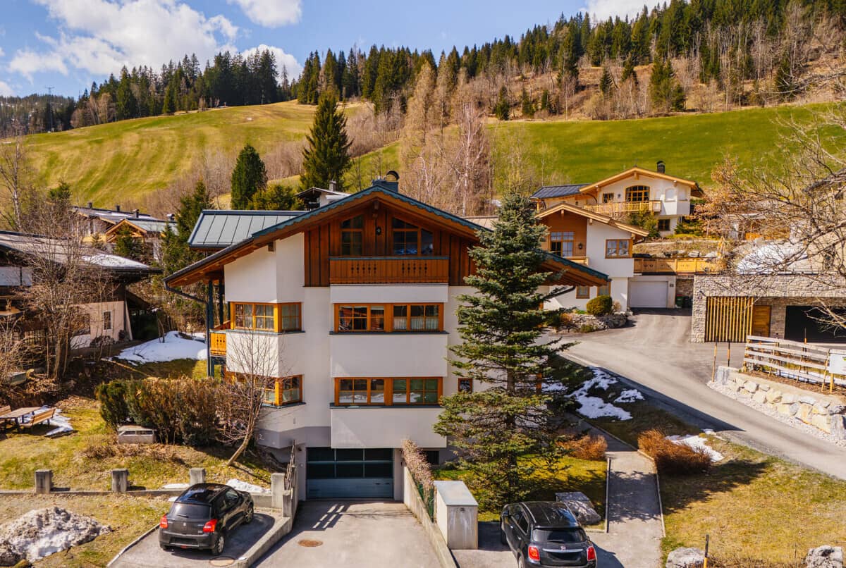 Top floor apartment Hochkönig with two balconies