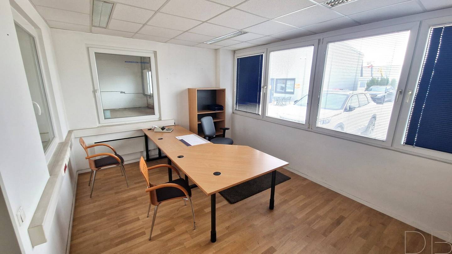 375 m² Commercial Hall in IZ NÖ Süd, Wiener Neudorf