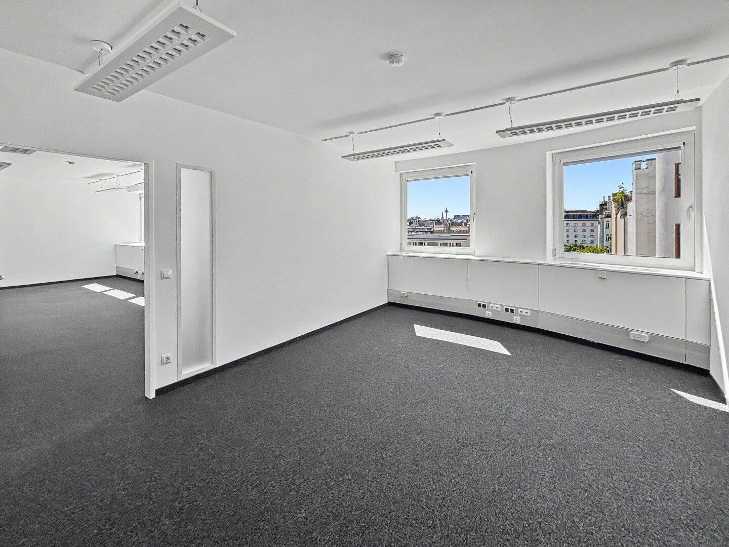 Spacious office space with approx. 290 m² near Naschmarkt
