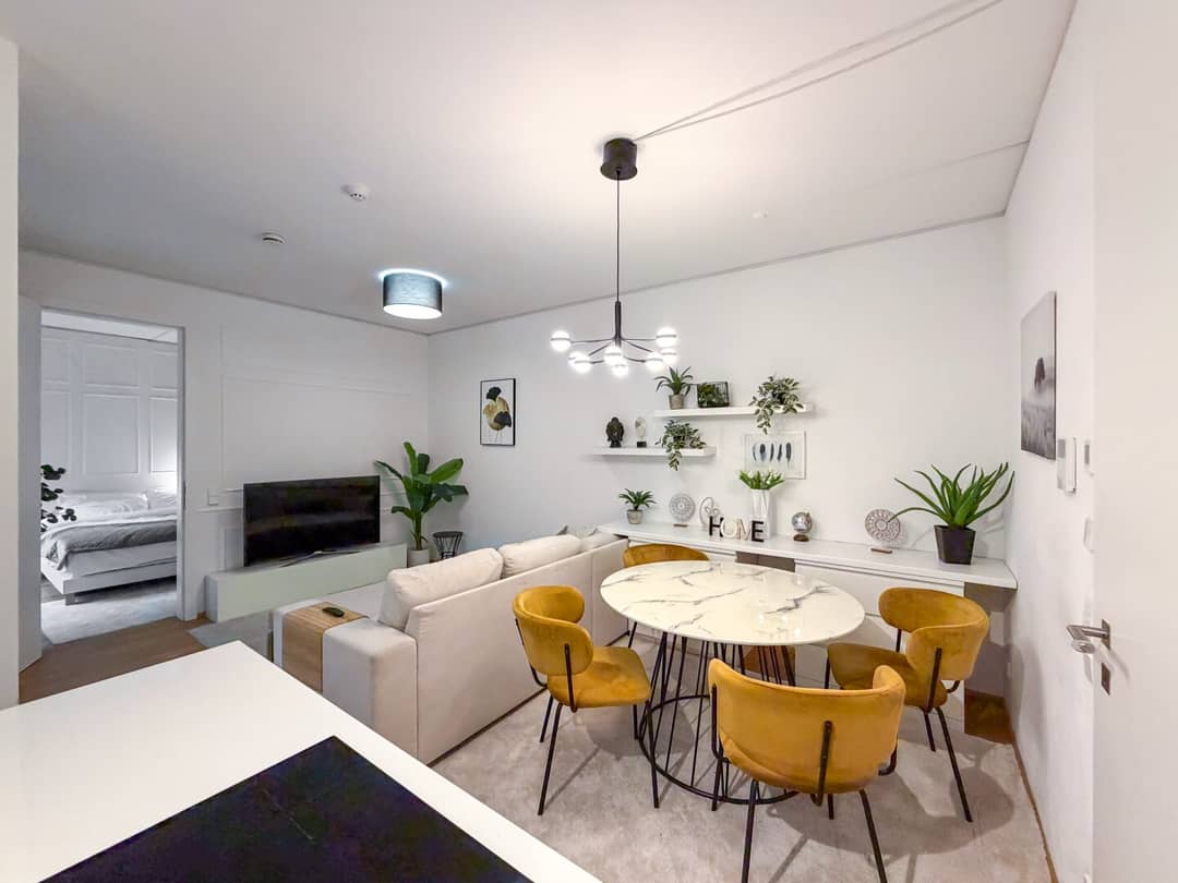 Wohnung am Stadtpark voll möbliert Terrasse