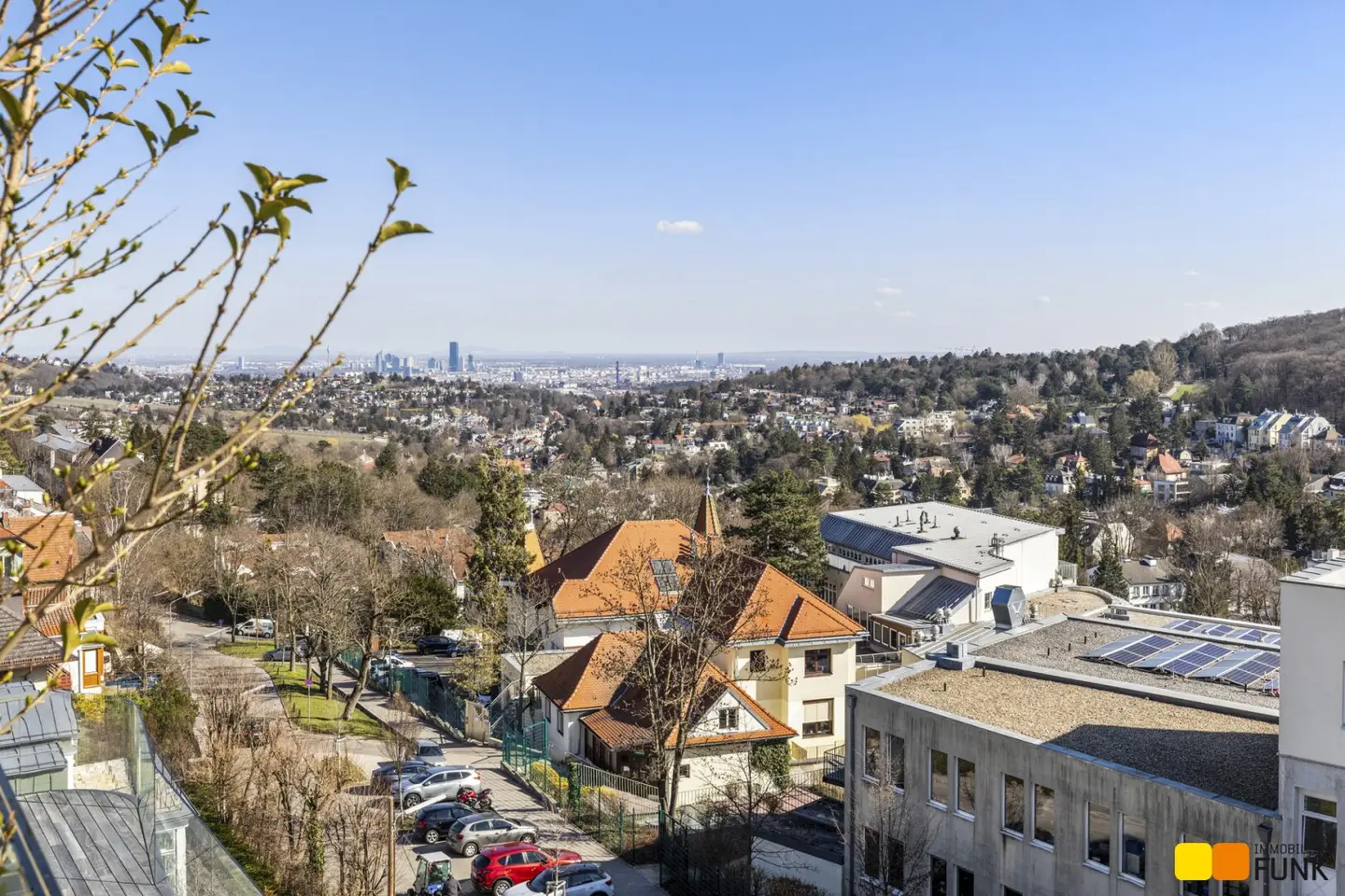 Penthouse with stunning view and roof garden