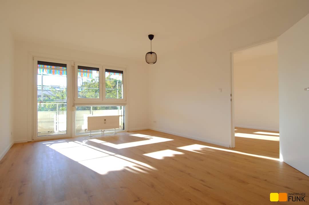 Renovated three room apartment Lainzer Tiergarten