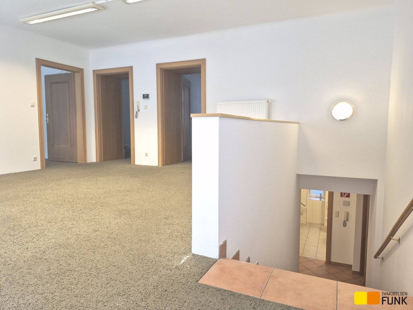Attractive office with its own garage and additional storage space
