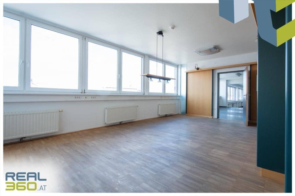 Office space 300 m² on 1st floor, Wels industrial area
