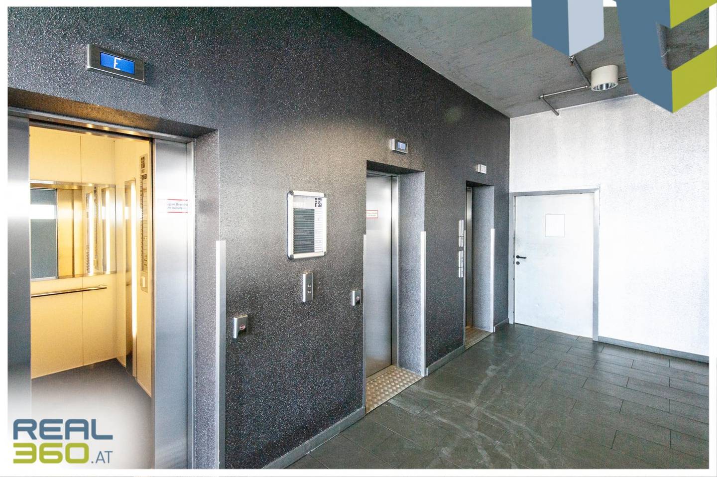 Modern office 273.56 m² City Tower II central inner city location Linz