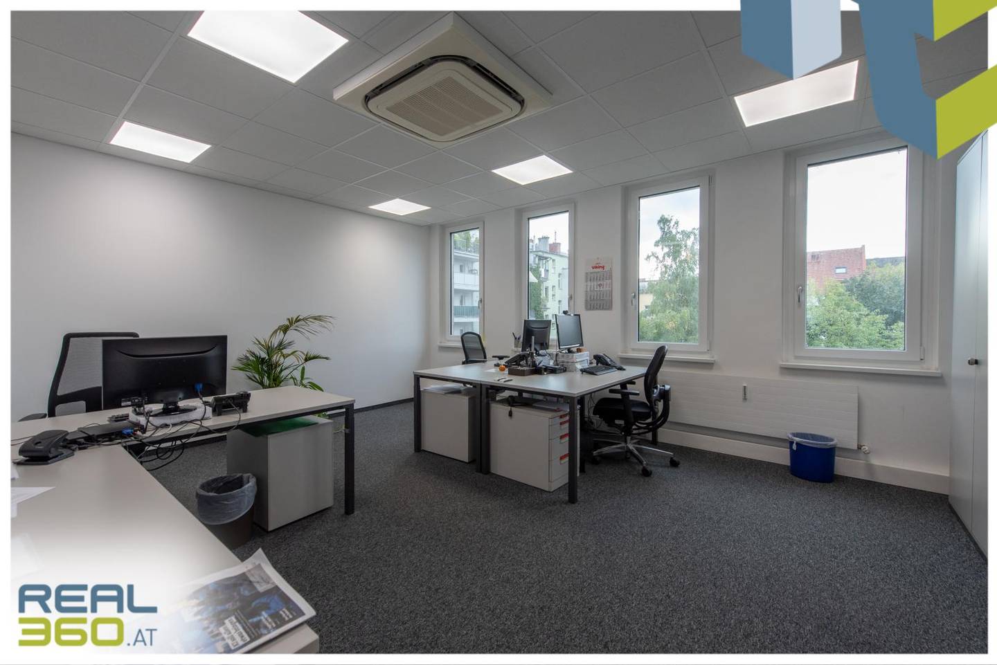Representative office space 430 m² on 3rd floor, prime city center location Linz