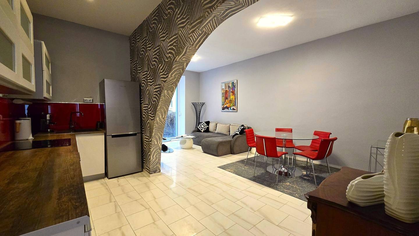Home & Office w/ Garden, 152m²